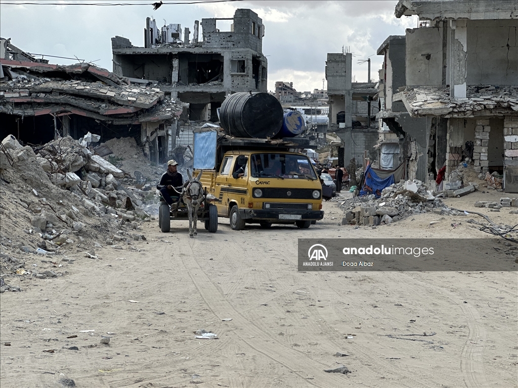 İsrail'in saldırıları sonrası Filistinliler, güvenli bölgelere göç ediyor