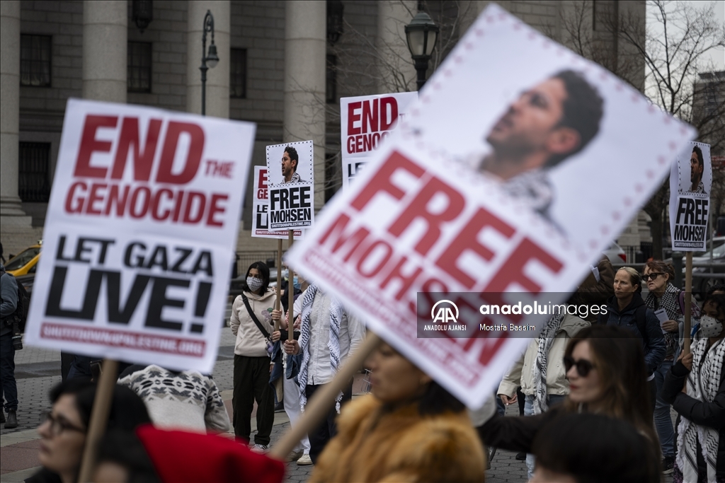 New York'ta Filistin kökenli üniversite öğrencisi Mohsen Mahdawi'nin gözaltına alınması protesto edildi