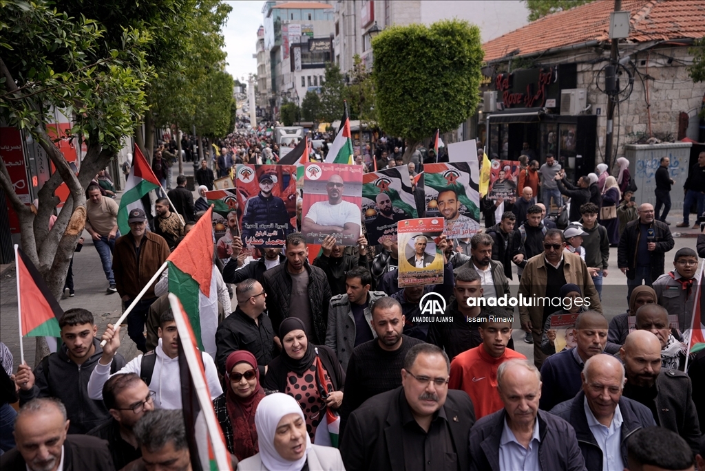 Batı Şeria'da "Filistin Esirler Günü" dolayısıyla birçok gösteri düzenlendi