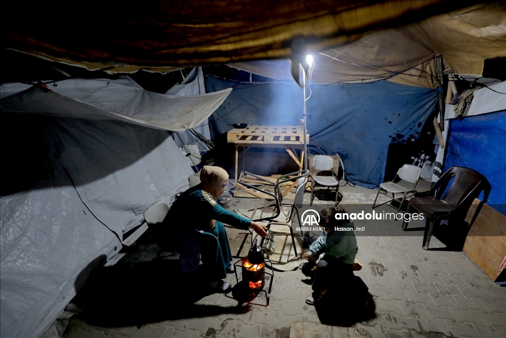 Daily life in Gaza under Israeli attacks