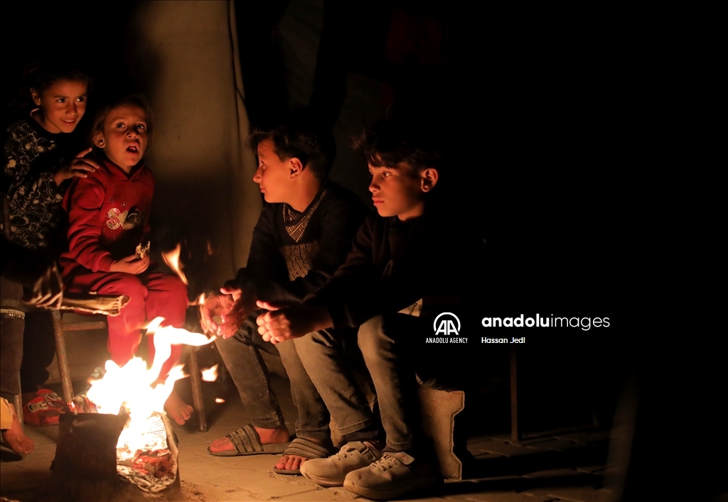 Daily life in Gaza under Israeli attacks