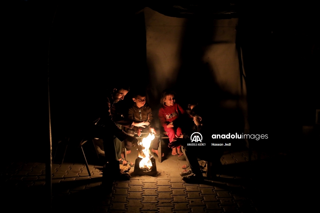 Daily life in Gaza under Israeli attacks