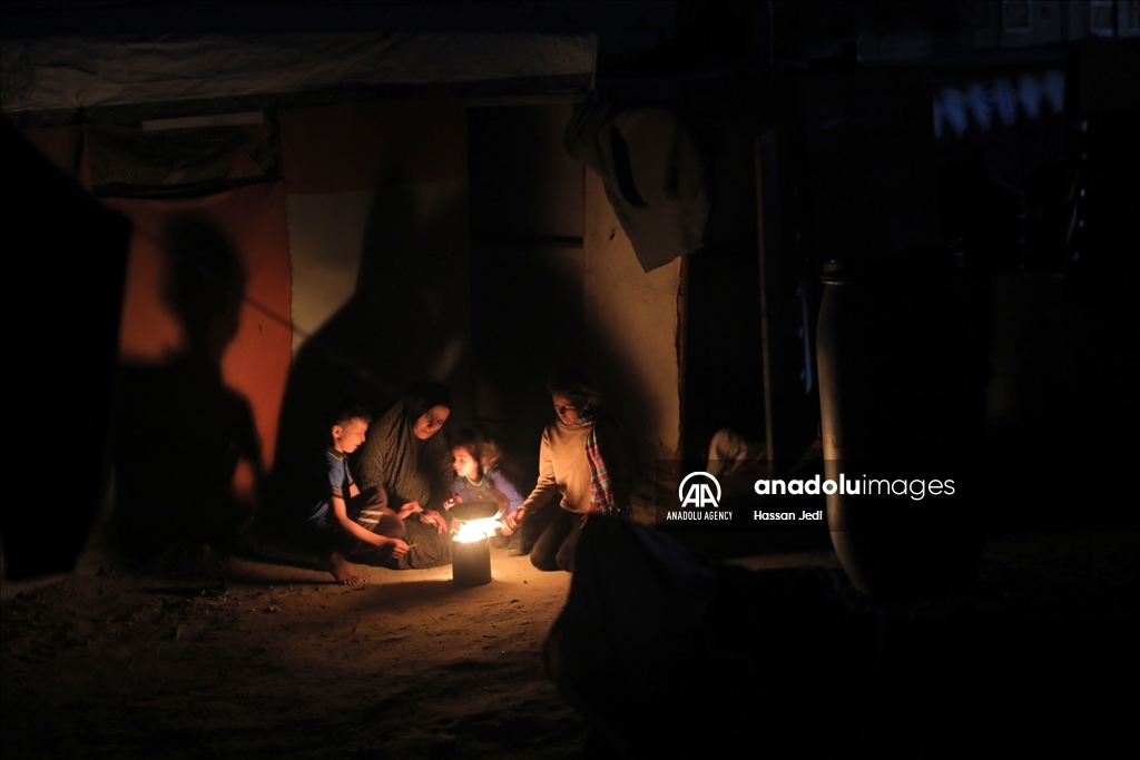 Daily life in Gaza under Israeli attacks