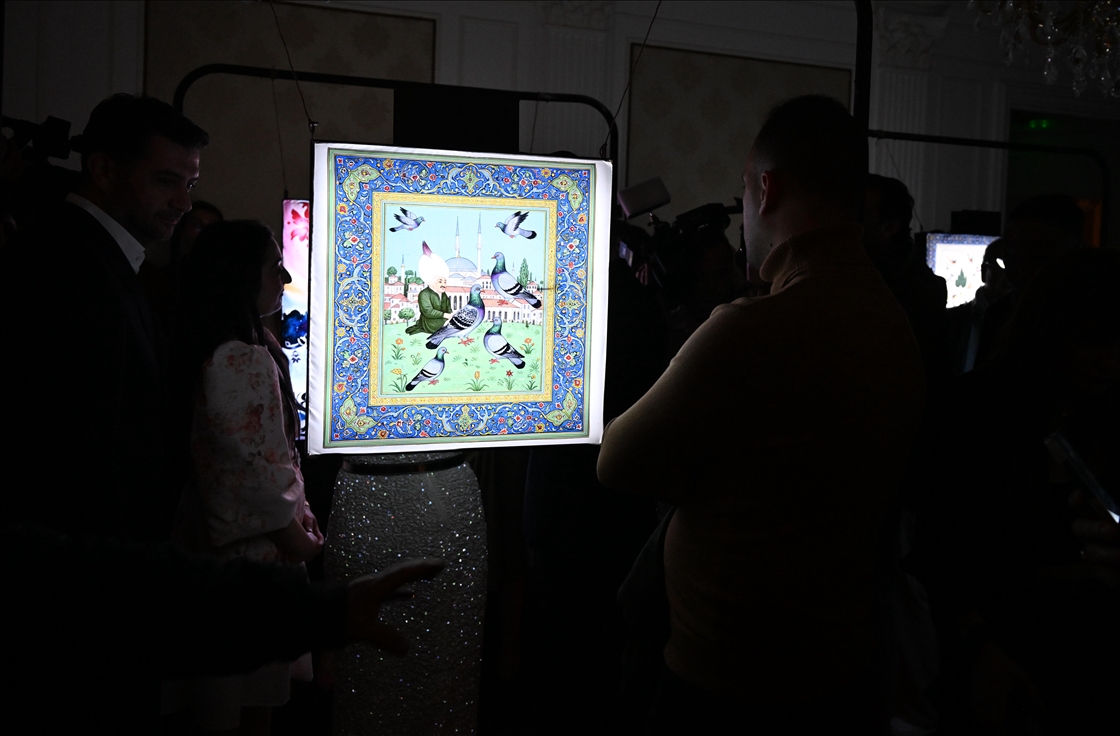 İstanbul Dijital Sanat Festivalinin ön gösterimi Paris’te yapıldı