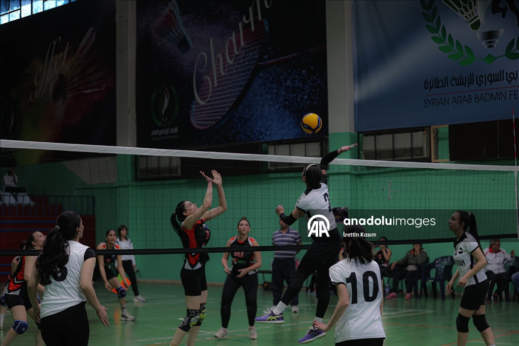 Baas rejiminin yıkılmasının ardından Şam’da ilk kez kadın voleybol turnuvası düzenlendi