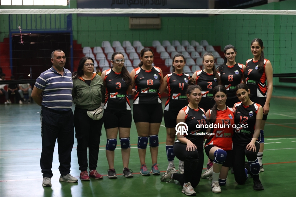 Baas rejiminin yıkılmasının ardından Şam’da ilk kez kadın voleybol turnuvası düzenlendi