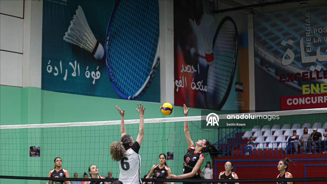 Baas rejiminin yıkılmasının ardından Şam’da ilk kez kadın voleybol turnuvası düzenlendi