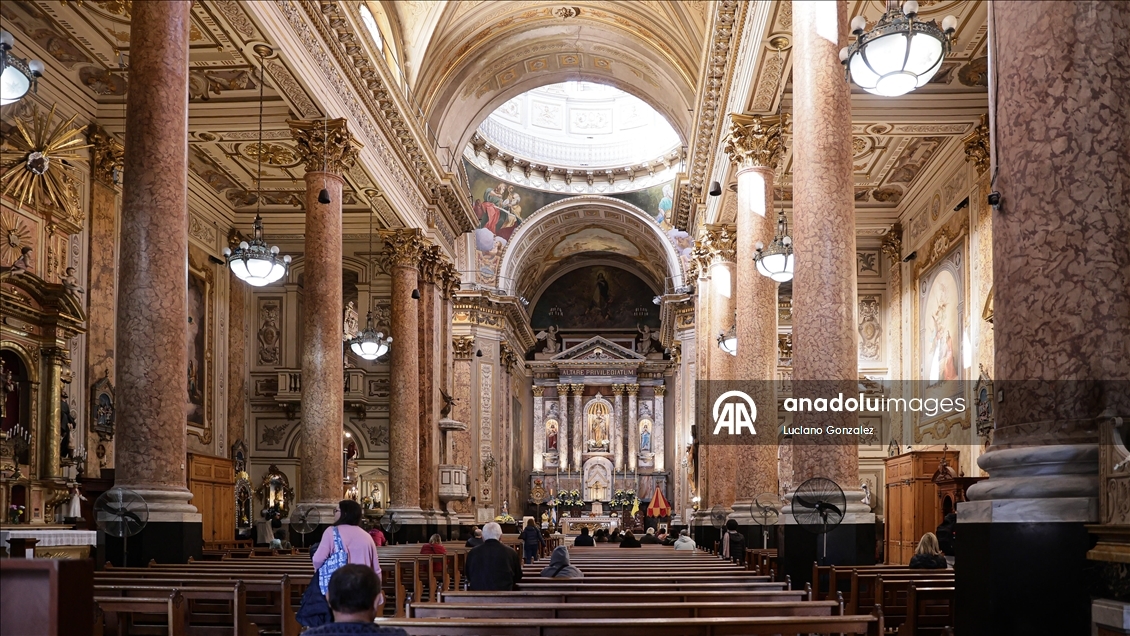 Papa Franciscus'un doğup büyüdüğü başkent Buenos Aires'in Flores semti