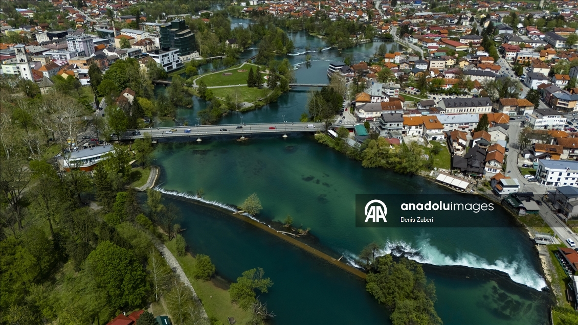 Bosna Hersek'in Bihac kentinde bahar güzelliği