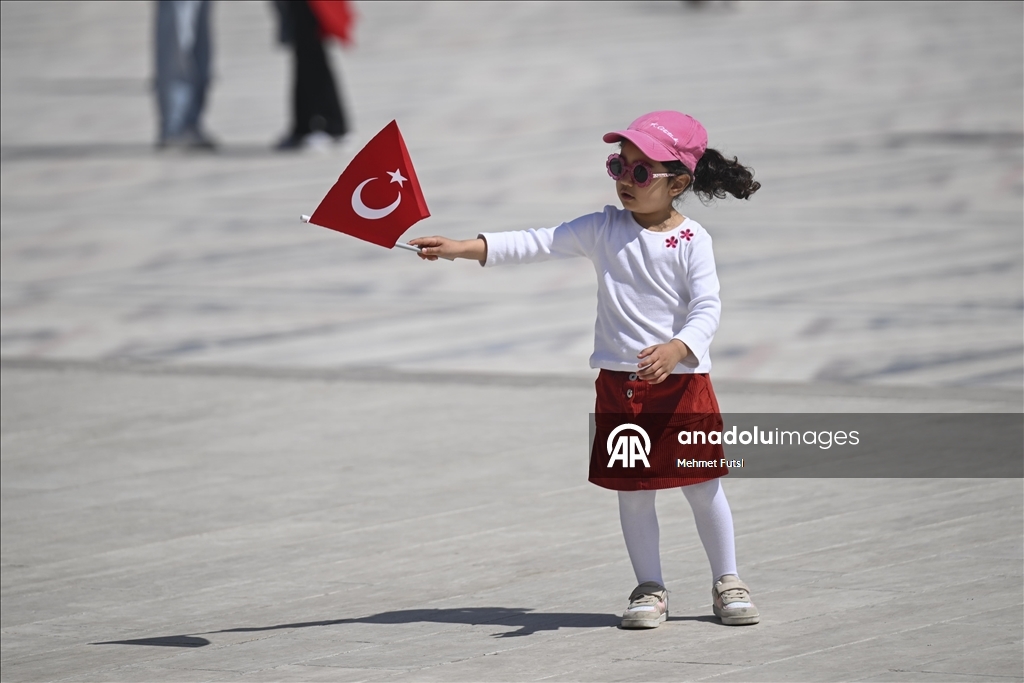Türkiye shënon Ditën e Sovranitetit Kombëtar dhe Ditën e Fëmijëve