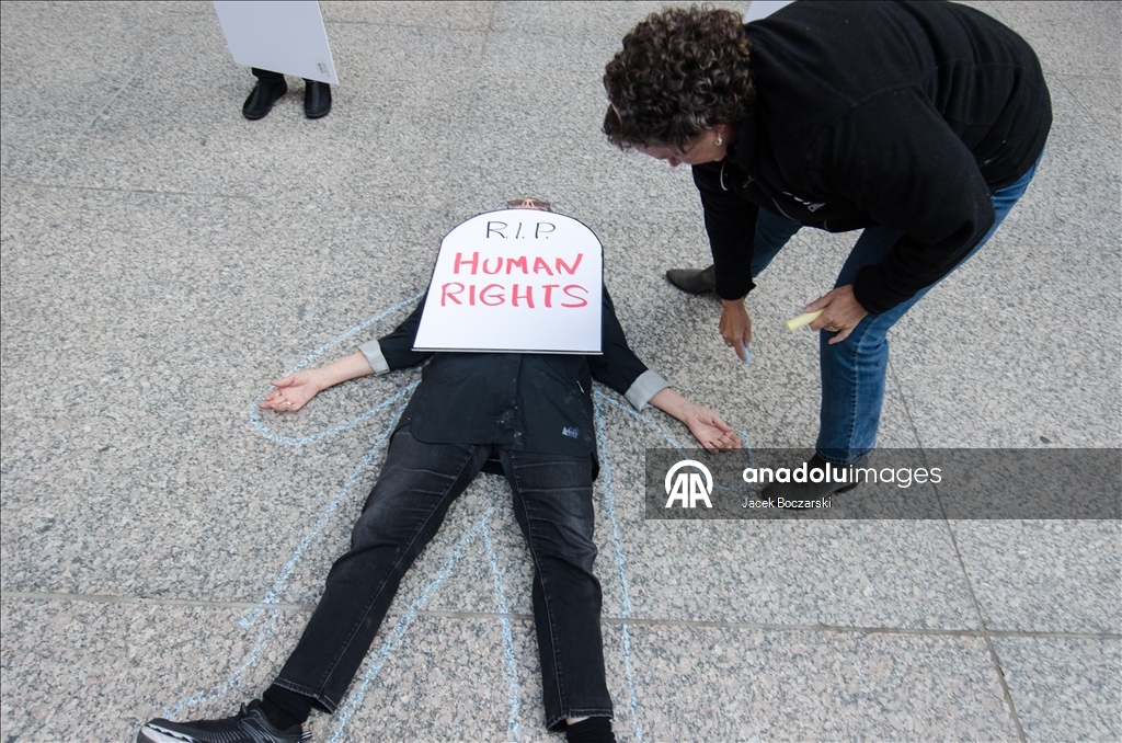 Indivisible Chicago выступила против угроз демократии