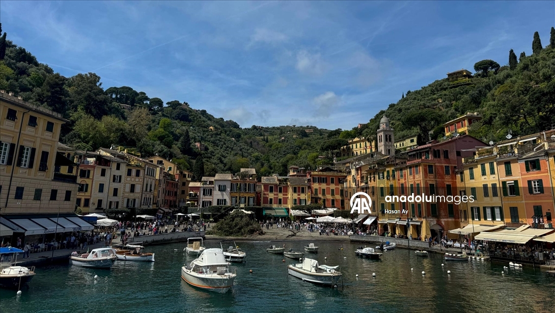 İtalya’nın liman beldesi Portofino, renkli evleriyle turistlerin gözdesi