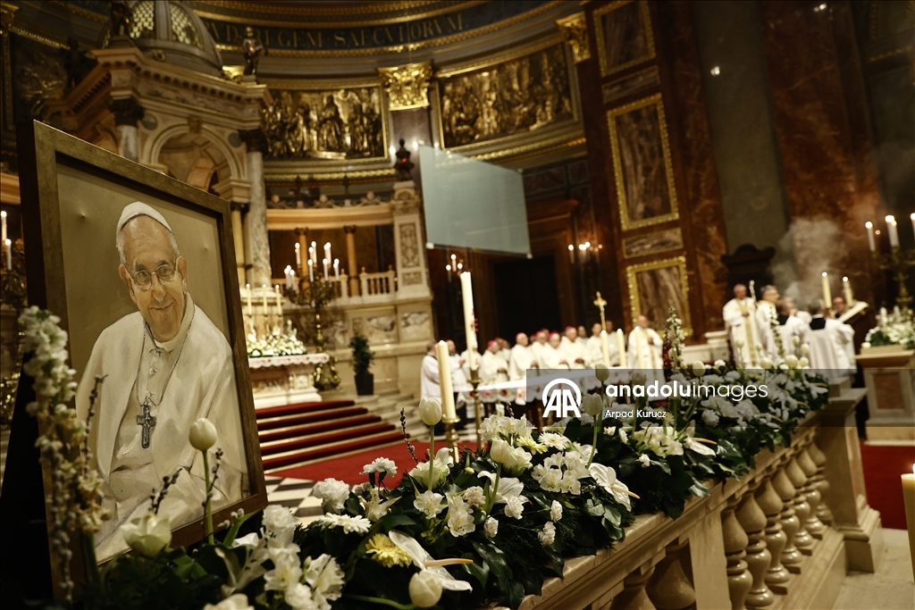 В Будапеште почтили память Папы Франциска
