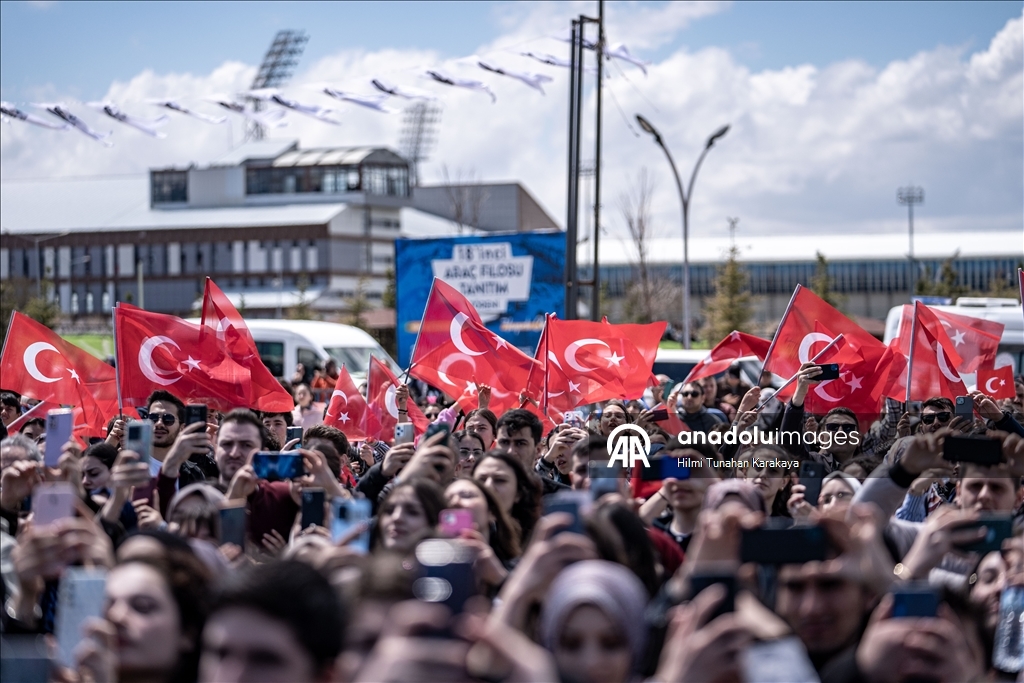 SOLOTÜRK "2025 Turizm Başkenti" Erzurum'da gösteri uçuşu yaptı