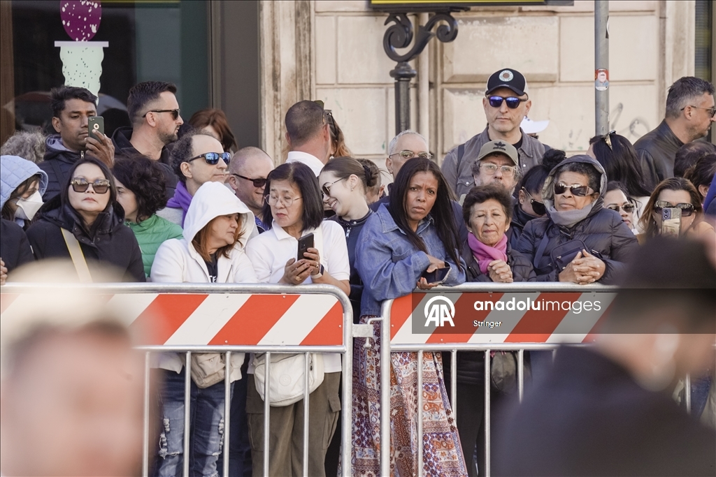 Papa Franciscus için cenaze töreni düzenlendi