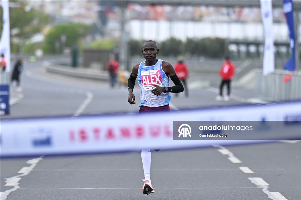 Стартовал 20-й Стамбульский полумарафон Türkiye İş Bankası