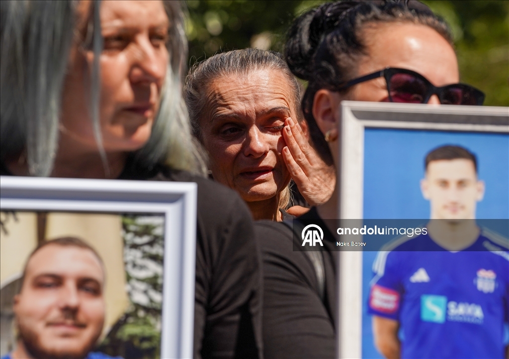 Parents of night club fire victims march in Skopje