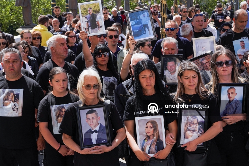 Parents of night club fire victims march in Skopje