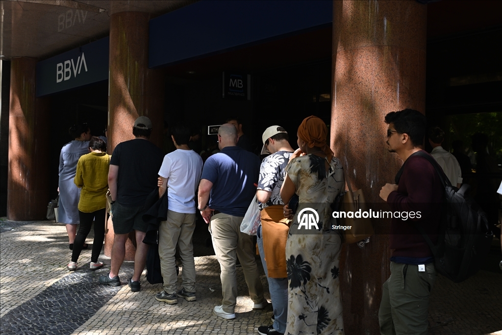 В Португалии произошло масштабное отключение электроэнергии, затронувшее миллионы людей