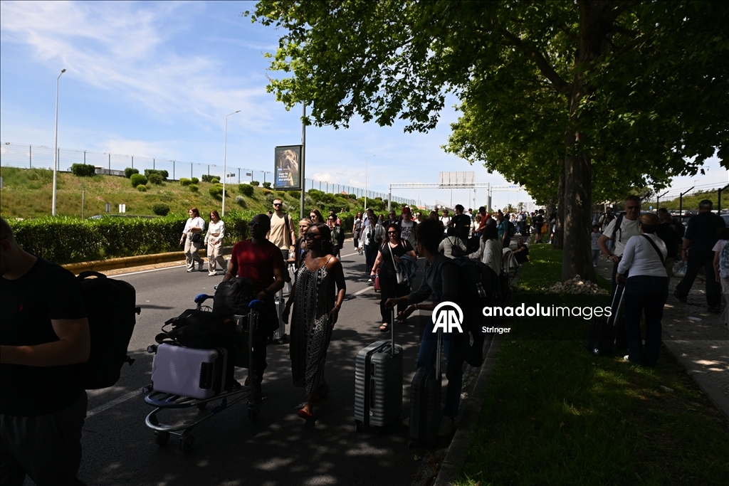 В Португалии произошло масштабное отключение электроэнергии, затронувшее миллионы людей