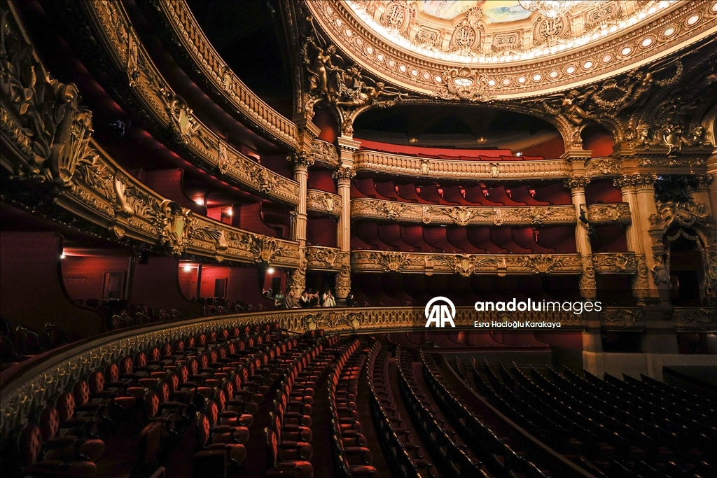 Palais de Garnier opera binası