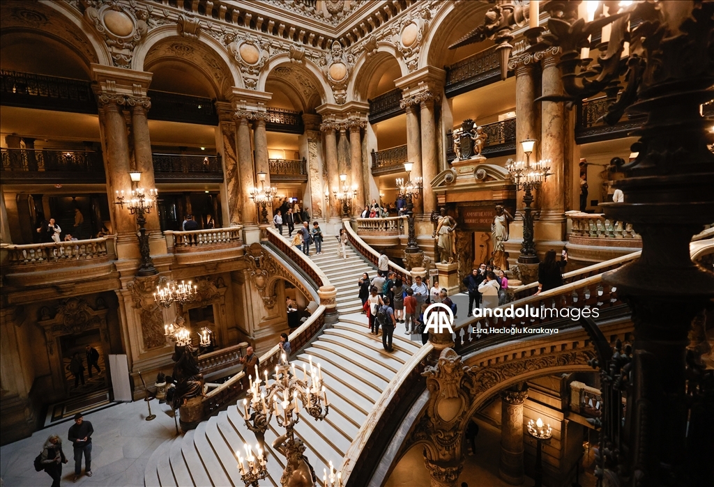 Palais de Garnier opera binası