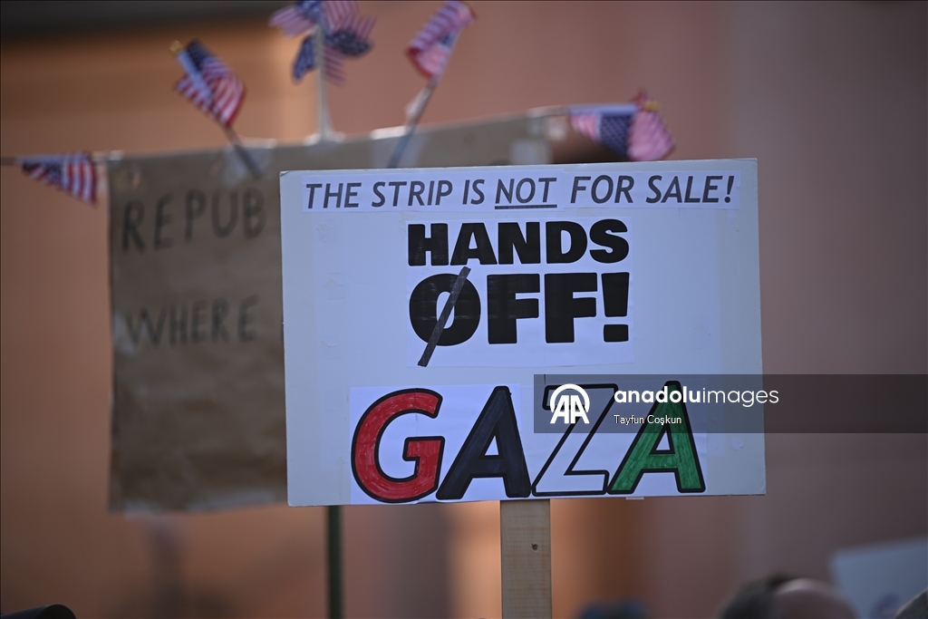 California’da Trump ve Musk protesto edildi