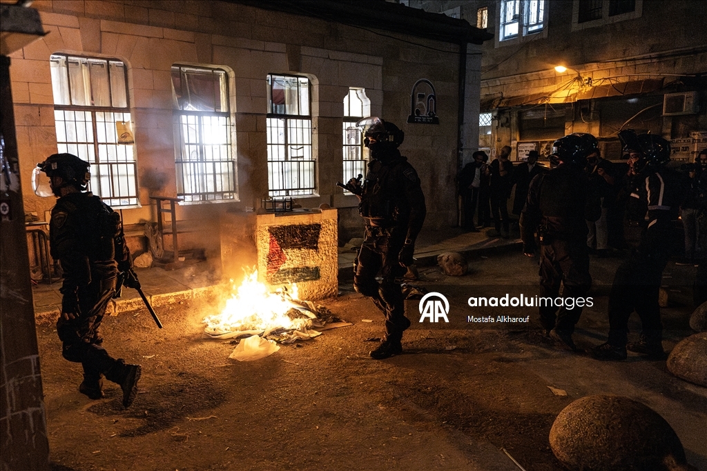 Batı Kudüs'te Ultra-Ortodoks Yahudiler gösteri düzenledi