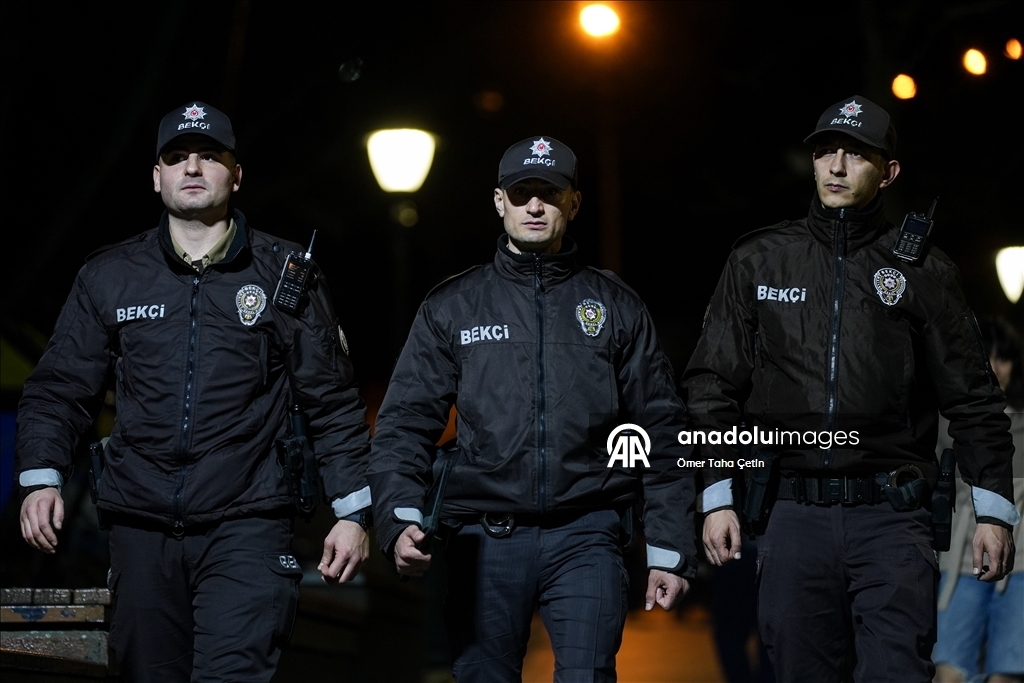 "Türkiye'nin huzuru" için 30 bini aşkın bekçi gece nöbetinde