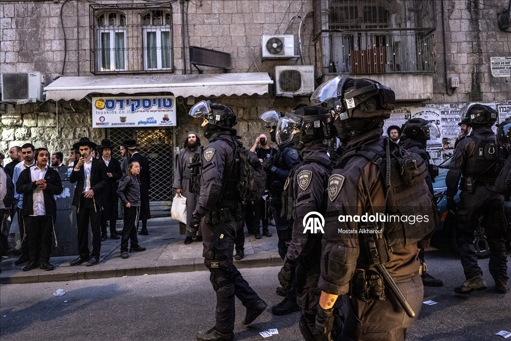 Batı Kudüs'te Ultra-Ortodoks Yahudiler gösteri düzenledi