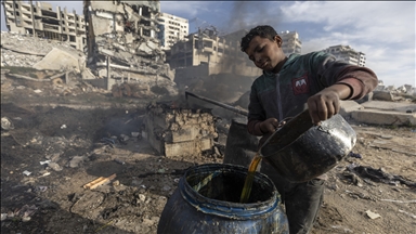 Gazze’de yakıt krizine çözüm plastik atıklardan akaryakıt üretimi