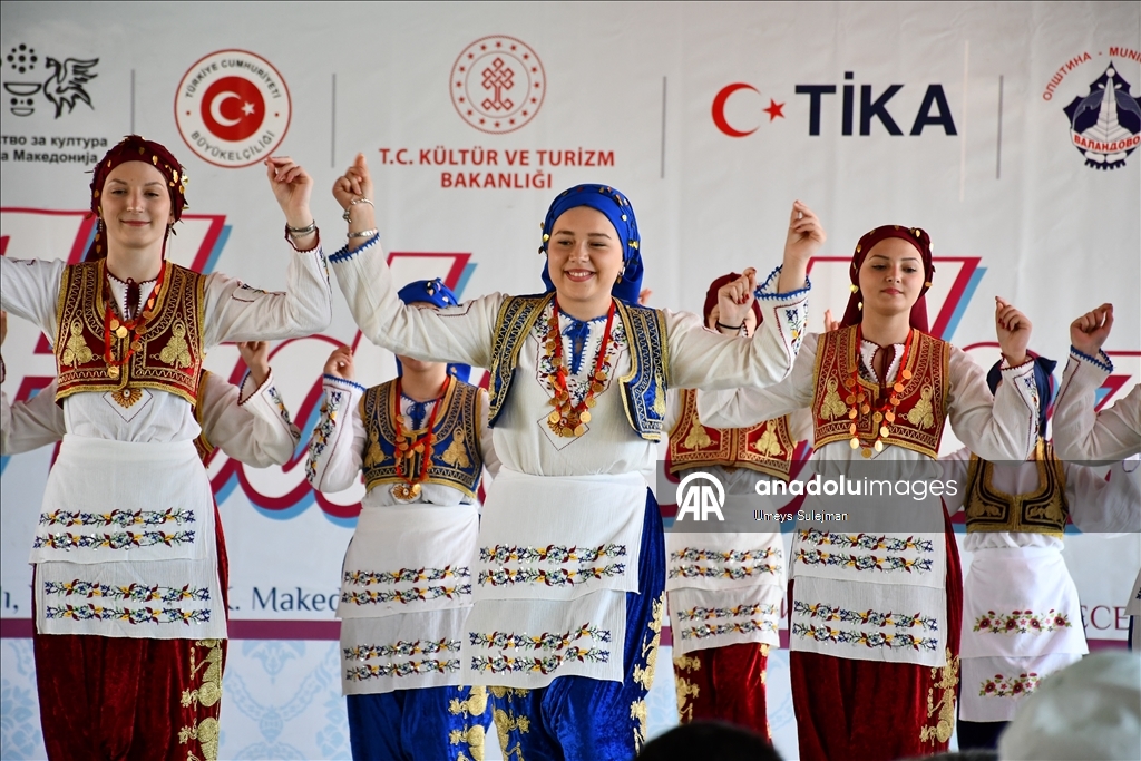 Kuzey Makedonya'da "32. Uluslararası Hıdırellez Bahar Şenlikleri" düzenlendi