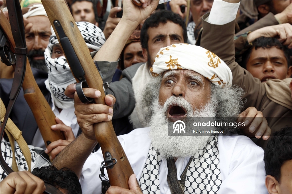 اليمن.. مئات الآلاف يتظاهرون دعما لغزة في 14 محافظة