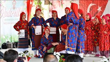 Kuzey Makedonya'da "32. Uluslararası Hıdırellez Bahar Şenlikleri" düzenlendi