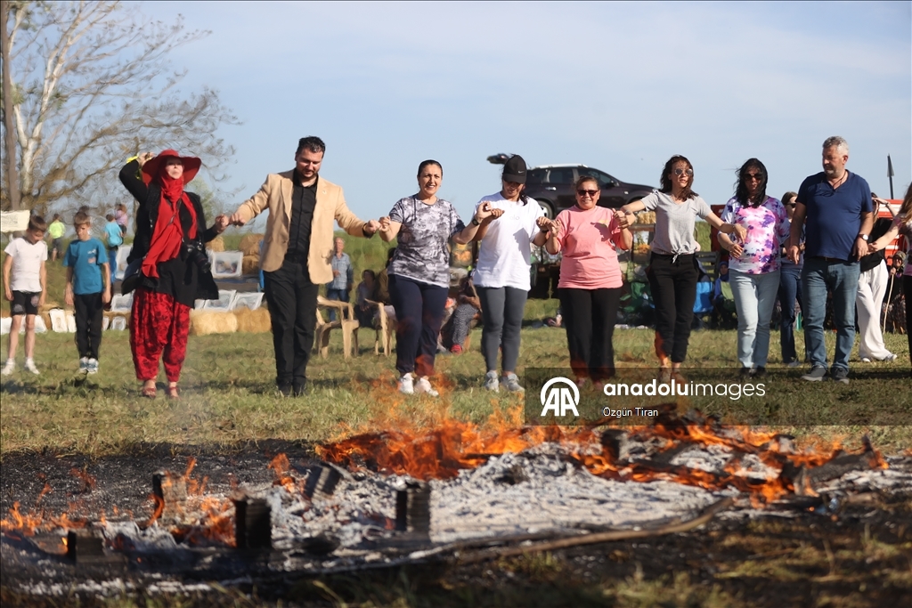 Kırklareli'nde "Hıdırellez ateşi" yakıldı
