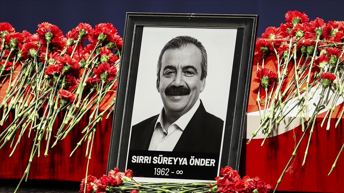 TBMM Başkanvekili Sırrı Süreyya Önder son yolculuğuna uğurlanıyor
