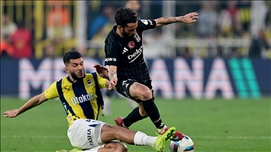 Fenerbahçe ile  Beşiktaş Süper Lig'in 34. haftasında karşı karşıya geldi