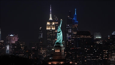 New York'ta gök gürültülü sağanak etkili oldu