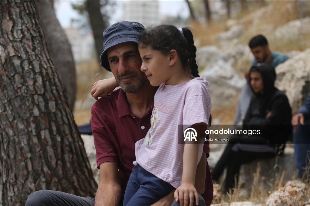 İsrail ordusu, Batı Şeria'nın kuzeyindeki Nur Şems Mülteci Kampı'nda Filistinlilere ait evleri yıkıyor