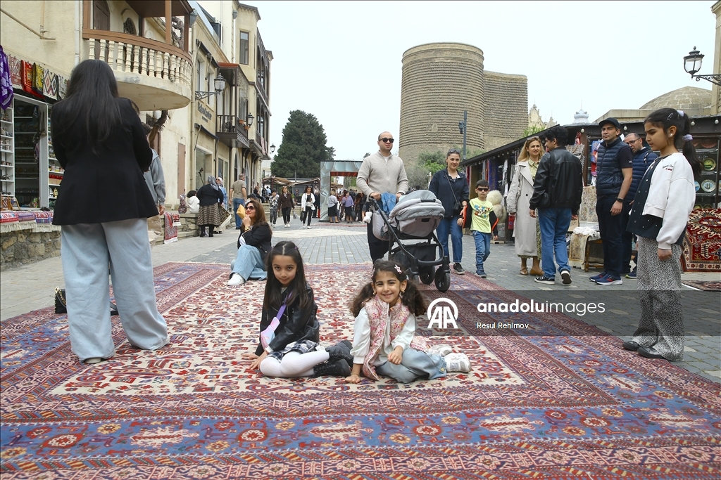 В Баку прошел Международный фестиваль ковра