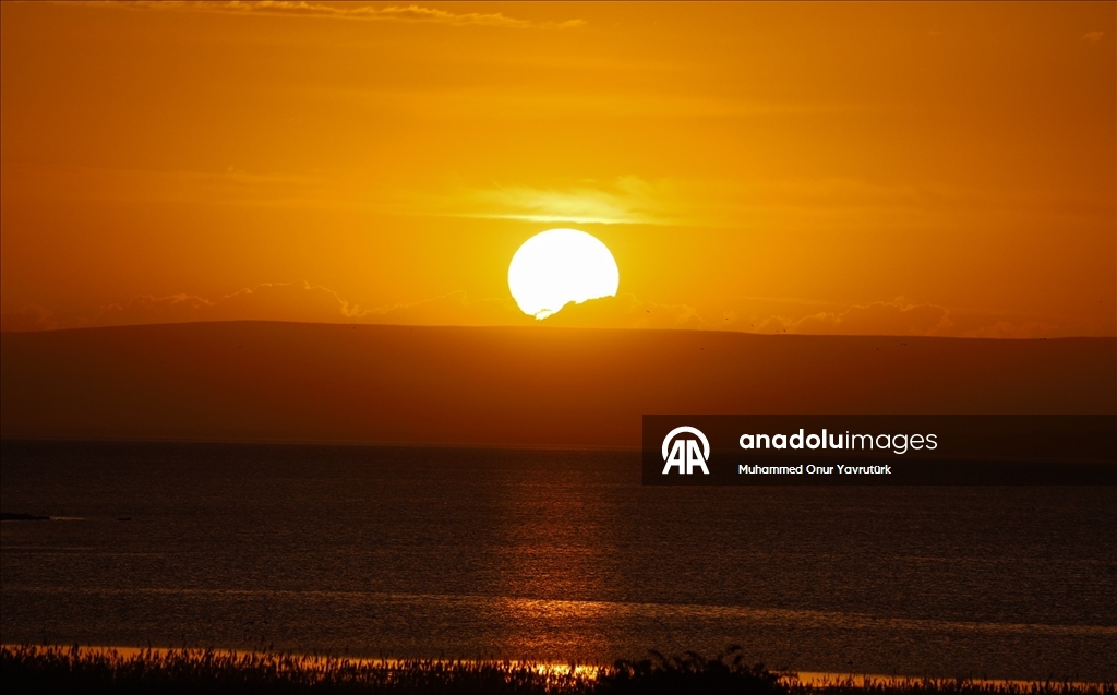 Van'da gün batımı