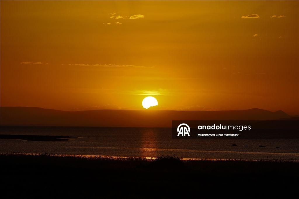Van'da gün batımı