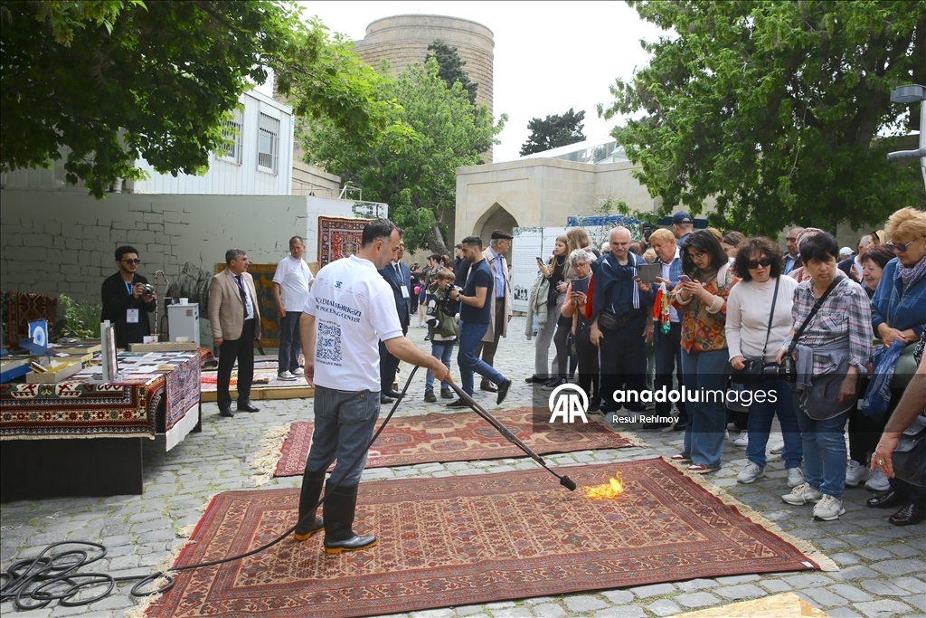 В Баку прошел Международный фестиваль ковра