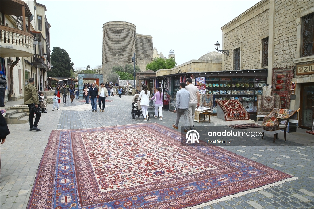 В Баку прошел Международный фестиваль ковра