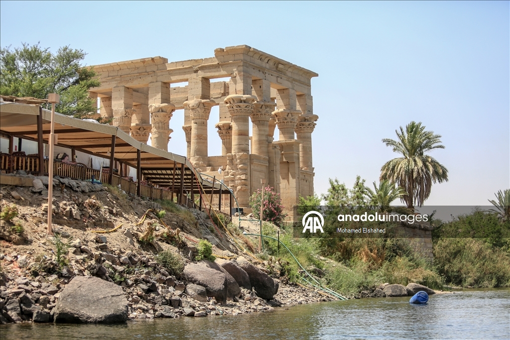 معبد فيلة.. أسرار فرعونية منقوشة بين ضفتي النيل