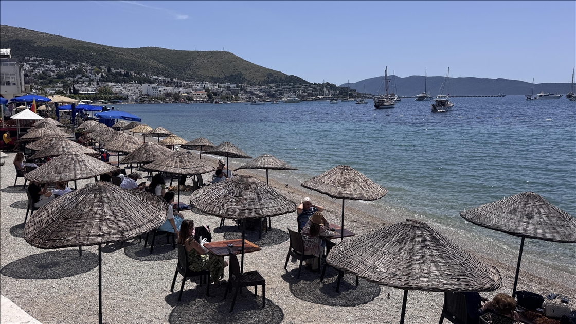 Antalya ve Muğla sahillerinde güneşli hava yoğunluğu
