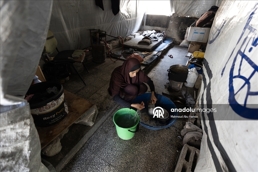 Gazzeli Aziz ailesi, zor koşullar altında yaşam mücadelesi veriyor