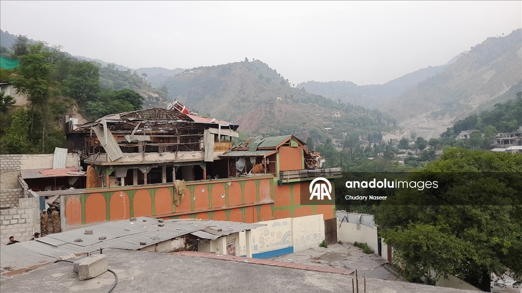 Hindistan ordusu, Pakistan ve ona bağlı Azad Keşmir'de yıkıma sebep oldu