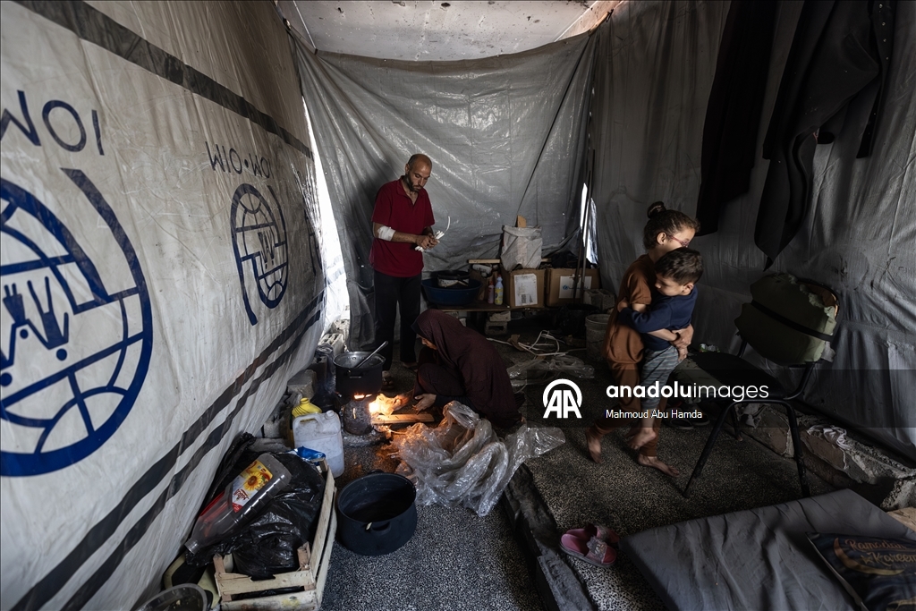 Gazzeli Aziz ailesi, zor koşullar altında yaşam mücadelesi veriyor