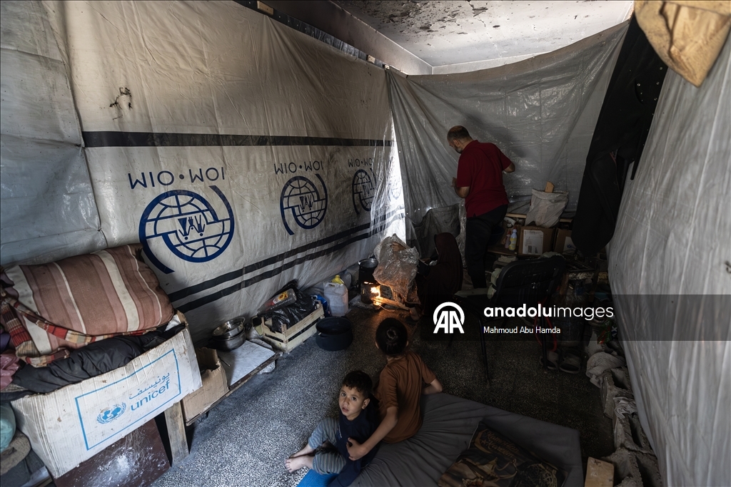 Gazzeli Aziz ailesi, zor koşullar altında yaşam mücadelesi veriyor